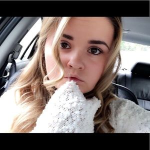 Meet your Posher, Alexandria